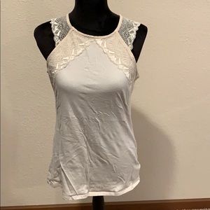 🐙 6/$20 H&M Ivory Lace Trim Tank Large